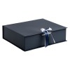 Коробка на лентах, 36,5x31,2x10,2см, переплетный картон, синяя