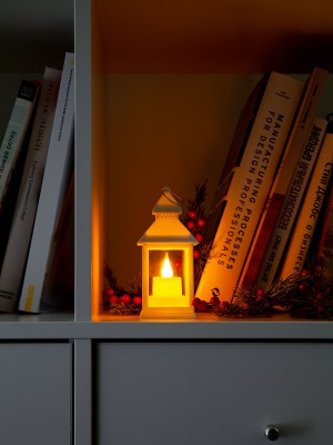 Светильник с LED-свечой