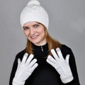 Шапка с помпоном белый