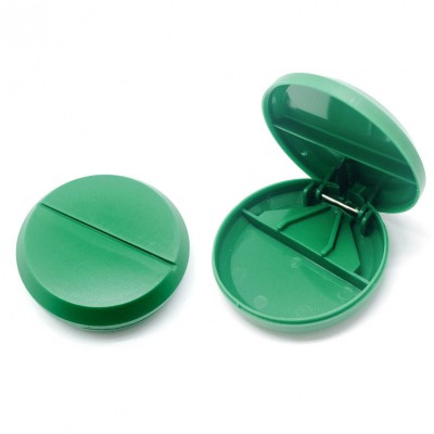Таблетница с разрезателем таблетки, зеленый