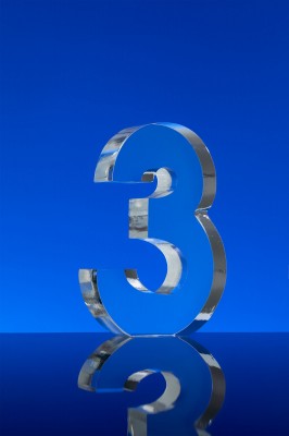 Награда "Лидер 3" хрусталь 11,5x7,5x2,5см