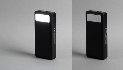 Зарядное устройство 20000mAh с фонариком, черный