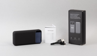 Зарядное устройство 20000 mAh с подсветкой логотипа, встроенными кабелями
